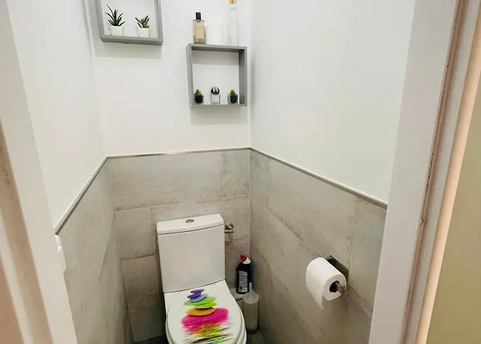 아파트 With Tropical Garden And Mountain View Location 멍똥